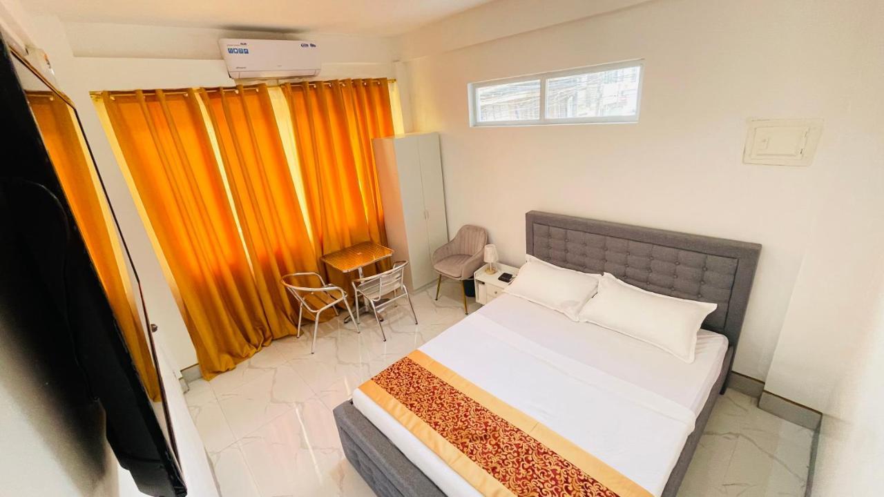 Legends Hotel & Restaurant - Lemery And Taal Esterno foto